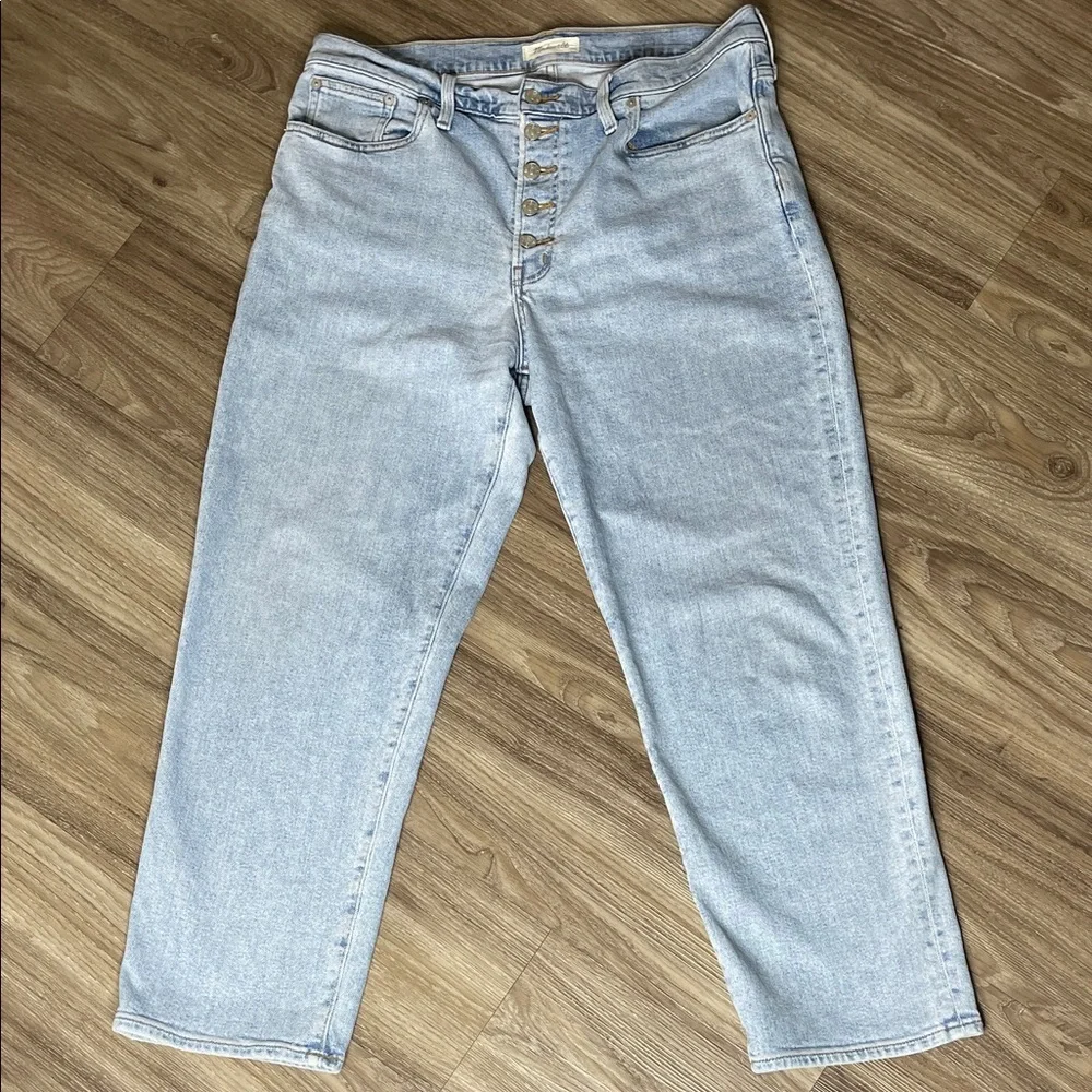 Madewell The Perfect Vintage Straight Jean Size: 32